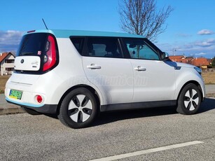 KIA SOUL EV CVT