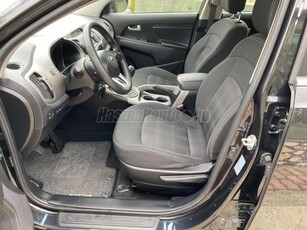 KIA SPORTAGE 1.7 CRDi EX SZ.KÖNYV-8 KERÉK-KLIMA-TEMPOMAT