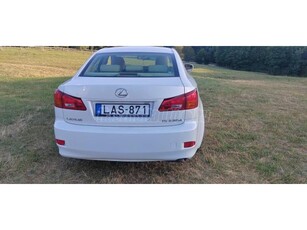 LEXUS IS 220d 220d