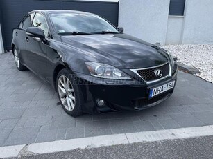 LEXUS IS 220d Sport