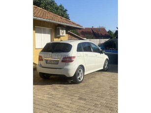 MERCEDES-BENZ B 180 CDI Friss műszakis!