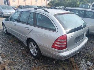 MERCEDES-BENZ C 240 T 4Matic Classic (Automata) Rozsdamentes állapotú. 156000km