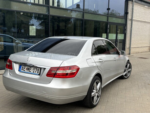 MERCEDES-BENZ E 220 CDI BlueEFFICIENCY Avantgarde