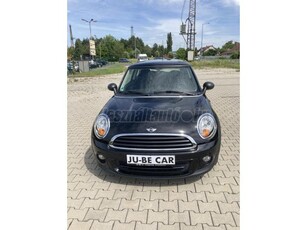 MINI MINI ONE 1.6 klíma. ülésfűtés. sz.könyv. téli-nyári kerék