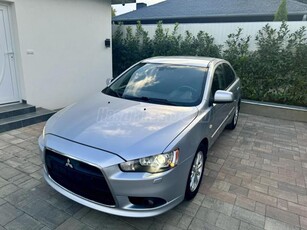 MITSUBISHI LANCER Sportback 1.6 Invite Special Xenon/Radar/As&Go/Bluetooth/Szervizkönyv