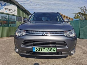 MITSUBISHI OUTLANDER 2.0 PHEV Intense Plus 4WD CVT