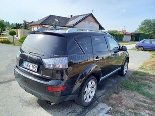 MITSUBISHI OUTLANDER 2.2 DI-D Intense Plus 4WD 164 000 km. szép állapotban