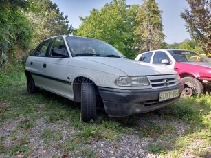 OPEL ASTRA F 1.4 SE GLS