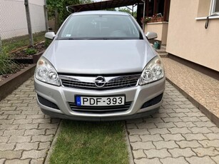 OPEL ASTRA H 1.6 Cosmo