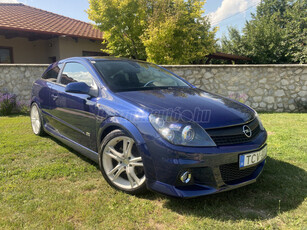 OPEL ASTRA H 1.6 T GTC Sport