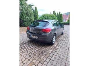 OPEL ASTRA J 1.6 Enjoy