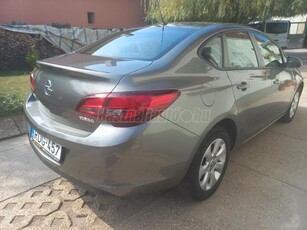 OPEL ASTRA J Sedan 1.4 T Enjoy (Automata)