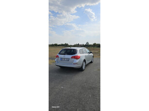 OPEL ASTRA J Sports Tourer 1.6 CDTI Start-Stop Active