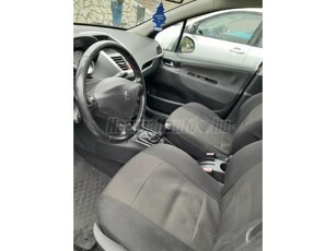 PEUGEOT 207 1.4 HDi Sporty