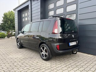 RENAULT ESPACE 2.0 dCi Celsium (7 személyes ) SZERVIZELT / NAVI / TEMPOMAT / 7 FŐ / VONÓHOROG