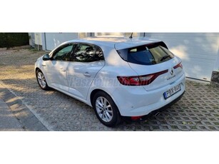 RENAULT MEGANE 1.2 TCe Intens