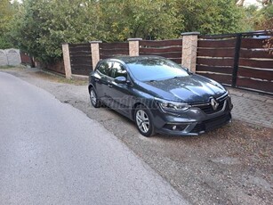 RENAULT MEGANE 1.5 Blue dCi Intens