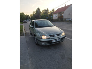 RENAULT MEGANE 1.6 16V Alize