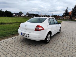 RENAULT MEGANE Limousine 1.4 Authentique Plus