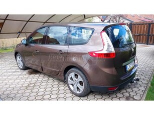 RENAULT SCENIC Grand Scénic 1.6 16V Expression EURO5