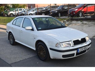 SKODA OCTAVIA 1.6 Ambiente