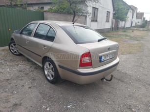 SKODA OCTAVIA 1.6 Tour