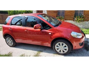 SUZUKI SX4 1.5 GLX AC Téli-nyári gumi garniturával