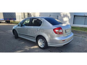 SUZUKI SX4 Sedan 1.6 GLX AC KULCS NÉLKÜLI NYITÁS-ZÁRÁS-INDÍTÁS! ÜLÉSFŰTÉS! MAGYARORSZÁGI! SZERVIZKÖNYVES!