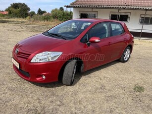 TOYOTA AURIS 2.0 D-4D DPF Sol