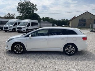 TOYOTA AVENSIS Wagon 2.0 D-4D Executive BŐR. NAVI.KAMERA.8 KERÉK