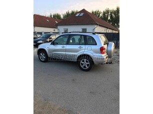 TOYOTA RAV 4 Rav4 2.0 4x4