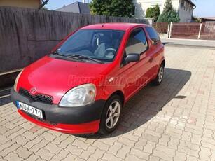 TOYOTA YARIS 1.0 Linea Luna