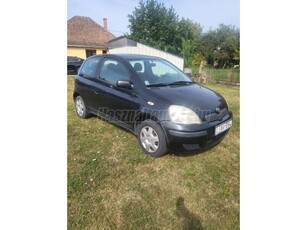 TOYOTA YARIS 1.0 Sol