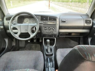 VOLKSWAGEN GOLF III 1.4 CL