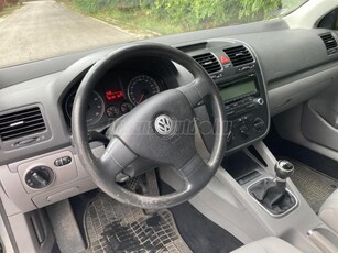 VOLKSWAGEN GOLF V 1.4 Tsi Trendline