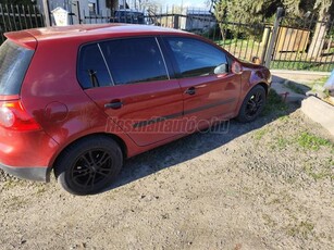 VOLKSWAGEN GOLF V 1.6 Comfortline