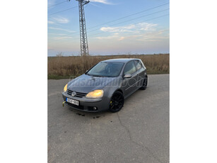 VOLKSWAGEN GOLF V 1.6 FSI Sportline