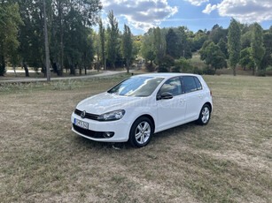 VOLKSWAGEN GOLF VI 1.6 TDi Comfortline