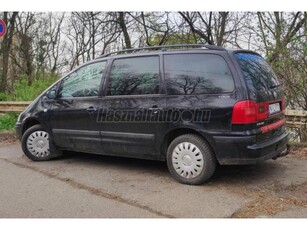 VOLKSWAGEN SHARAN 1.9 PD TDI Highline 4Motion