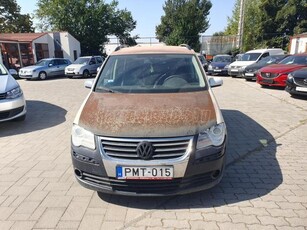 VOLKSWAGEN TOURAN 1.9 PD TDi Highline Family DSG DPF +7 FŐS+ESZTÉTIKAI JAVÍTÁSOKRA SZORUL+