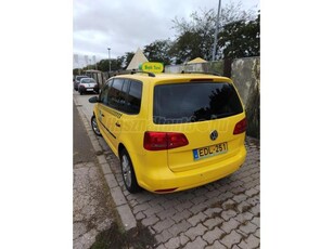 VOLKSWAGEN TOURAN 2.0 CR TDI Comfortline DSG [7 személy]