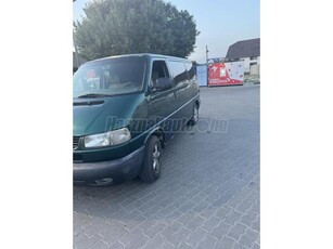 VOLKSWAGEN TRANSPORTER T4 Caravelle 2.5 (Automata)