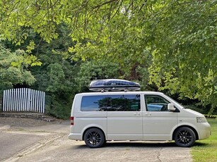 VOLKSWAGEN TRANSPORTER T5 2.5 TDI Caravelle Comfortline