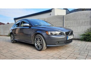 VOLVO S40 1.6 Sport