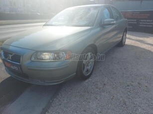 VOLVO S60 2.5 T AWD Momentum (Automata) Magyarországi