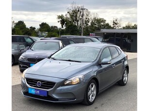 VOLVO V40 1.6 D [D2] Kinetic