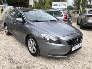 VOLVO V40 1.6 D [D2] Momentum 130.923 km !!!