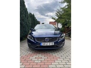 VOLVO V60 2.0 D [D4] Ocean Race