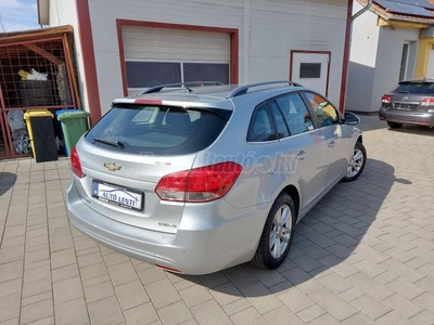 CHEVROLET CRUZE SW 1.6 LT Plus 1.TULAJ. VEZETETT SZERVIZKÖNYV. 144.000 KM. TOLATÓKAMERA. TEMPOMAT