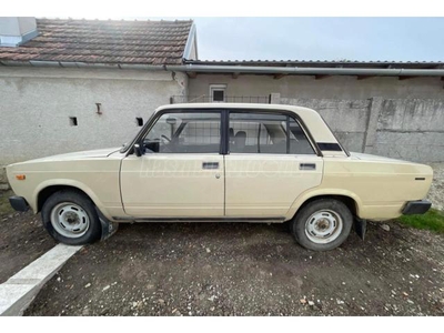 LADA 1300